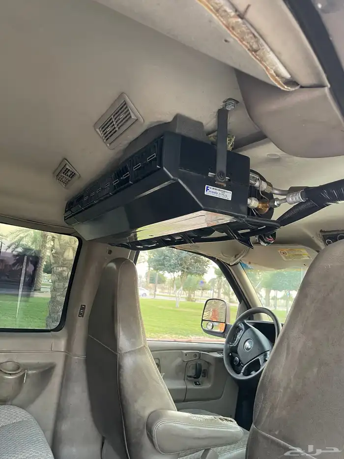 للبيع فان سافان جي ام سي 2008 شاص طويل 15 راكب 8