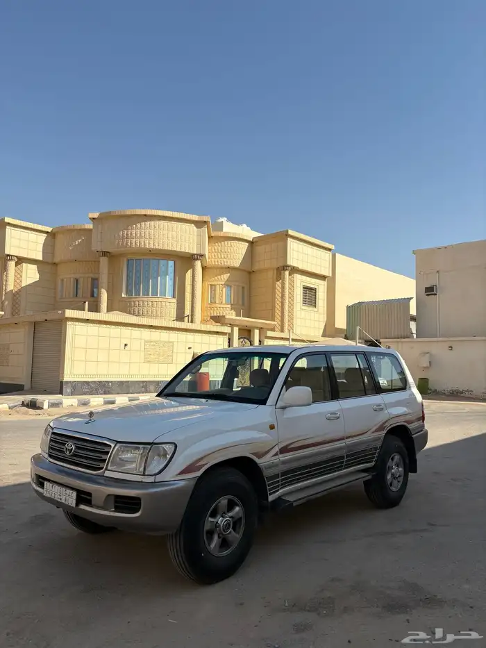 للبيع لاندكروزر Gxr 2005 قير عادي شرط 0