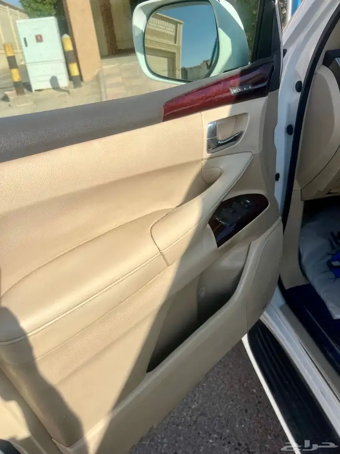 جيب لكزس 2014 فل كامل 13