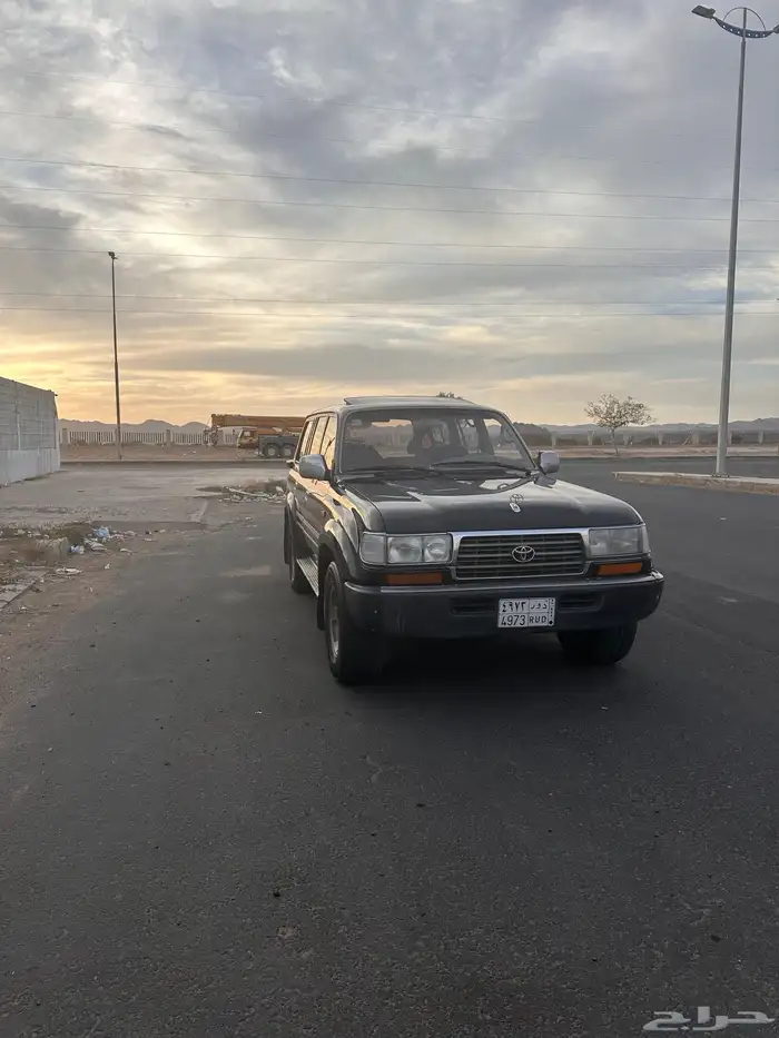 صالون لاندكروزر 94 1