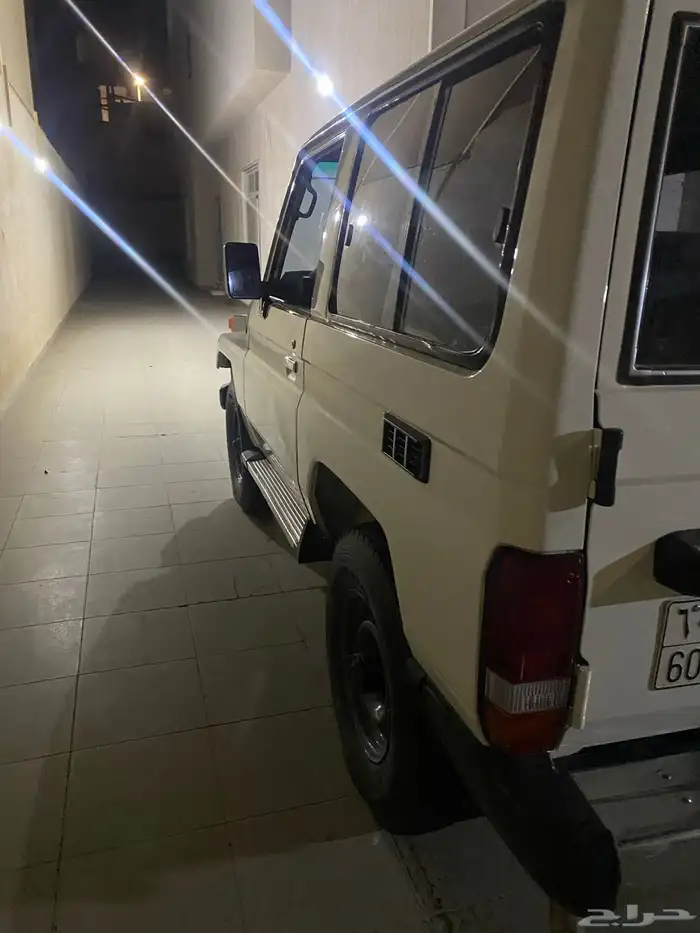 جيب ربع تويوتا 1991مخزن 1