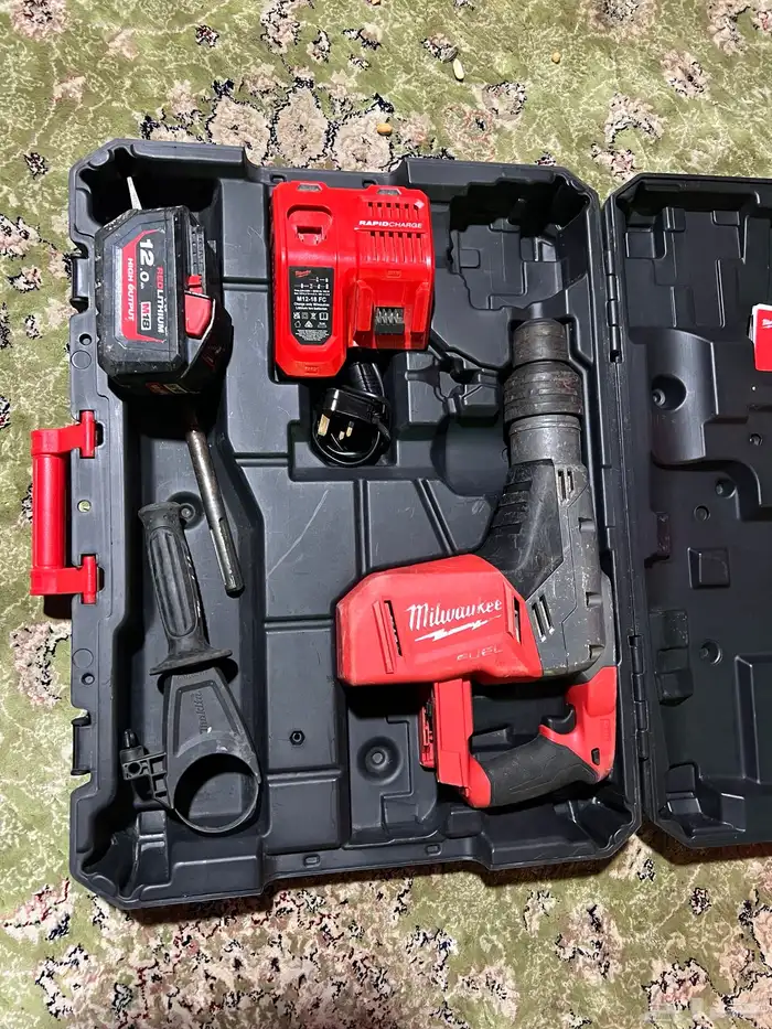 دريل كمبرسر تكسير وخرم ميلوكي 0