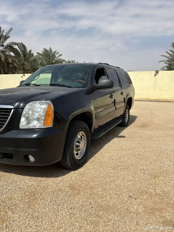 يوكن XL 2007 اسود وكالة مكينة كبيرة 6 لتر 14