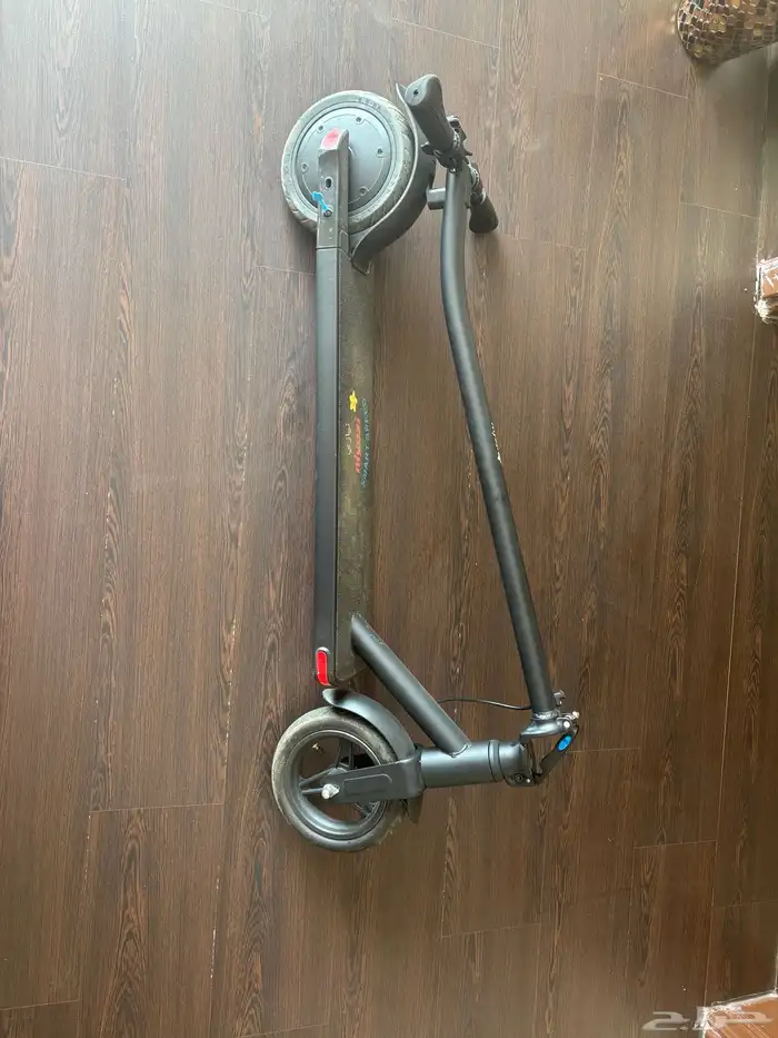 اسكوتر كهربائي 1