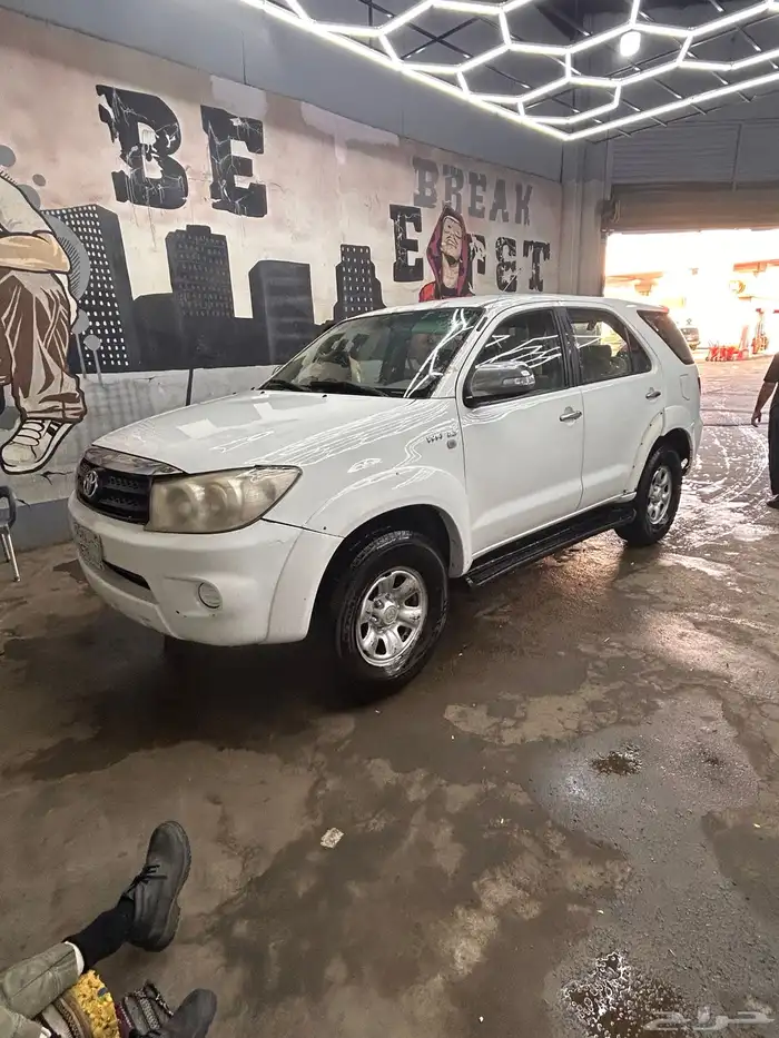 سياره فورتشنر موديل 2006 قير عادي دبل ما تحتاج مصاريف 1