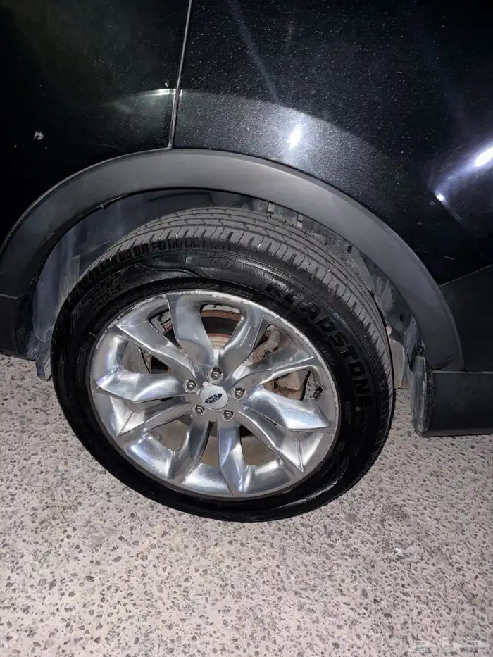 بيع كفرات مع جنوط اكسبلورر 2015 م 0