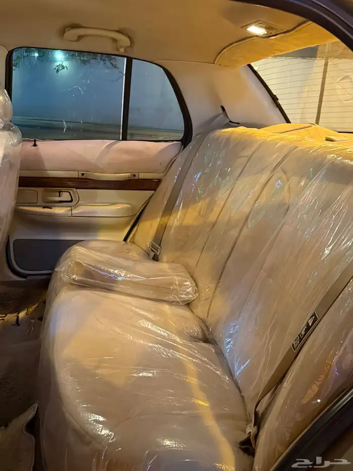 فورد جراند ماركيز 2001 نظيفة 100 94