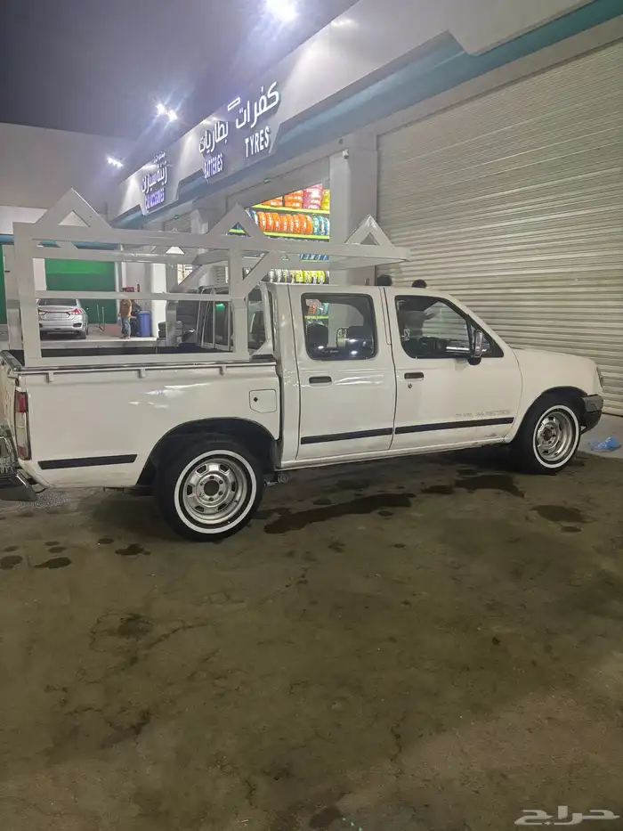 نيسان ددسن 2002 0