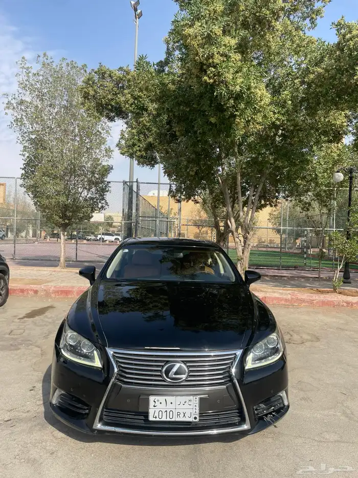 لكزس LS460 2014 نظيف 1