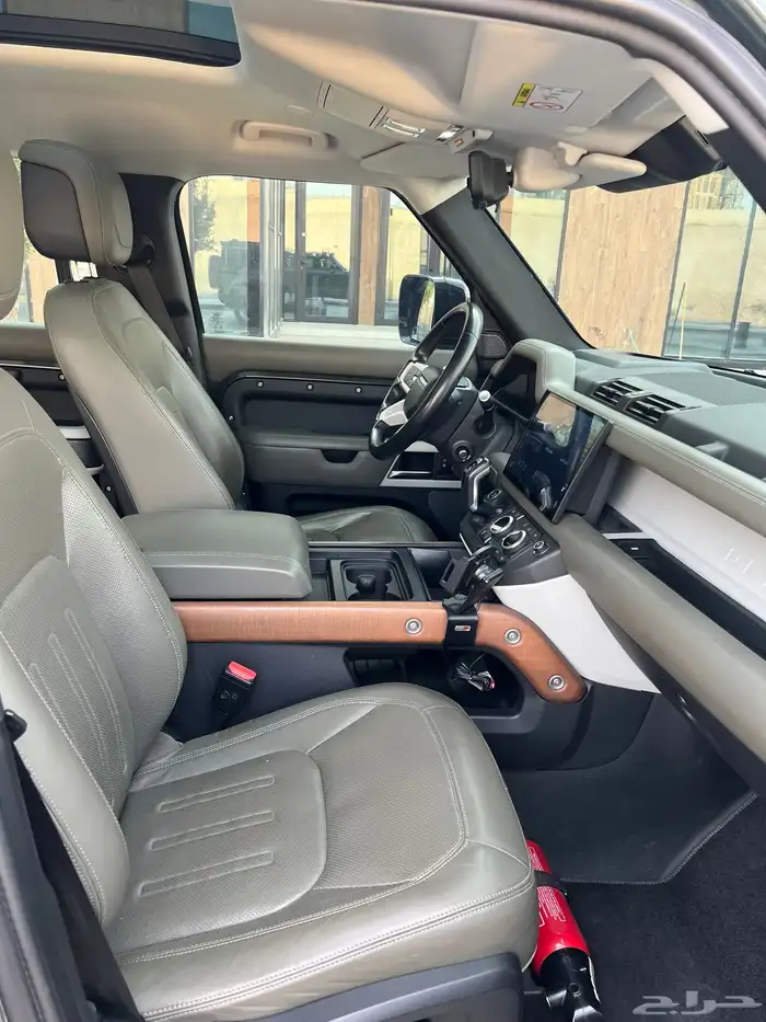 110ديفندر 2020نظيف 28