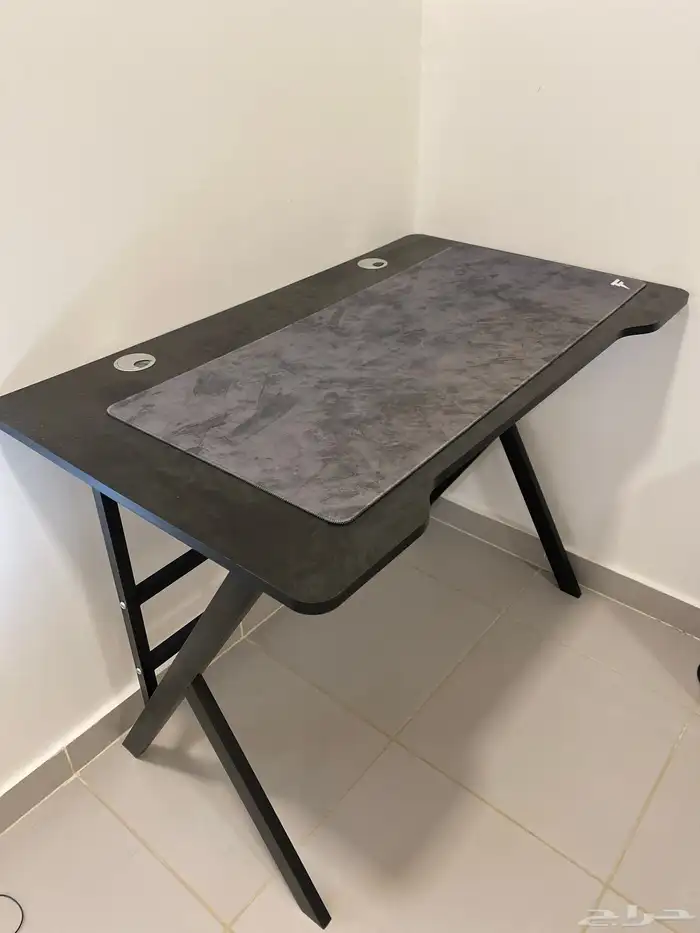 طاولة بي سي بلاستيشن للبيع 0