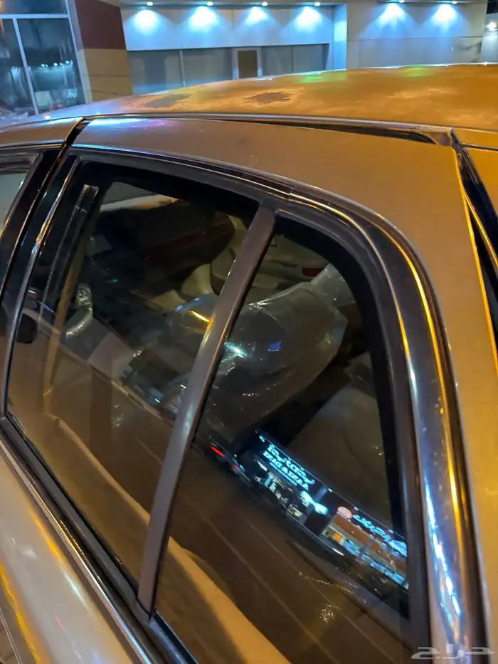 فورد جراند ماركيز 2001 نظيفة 100 23