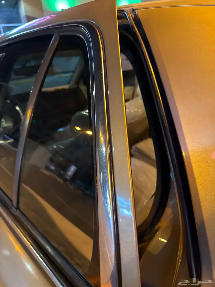 فورد جراند ماركيز 2001 نظيفة 100 24