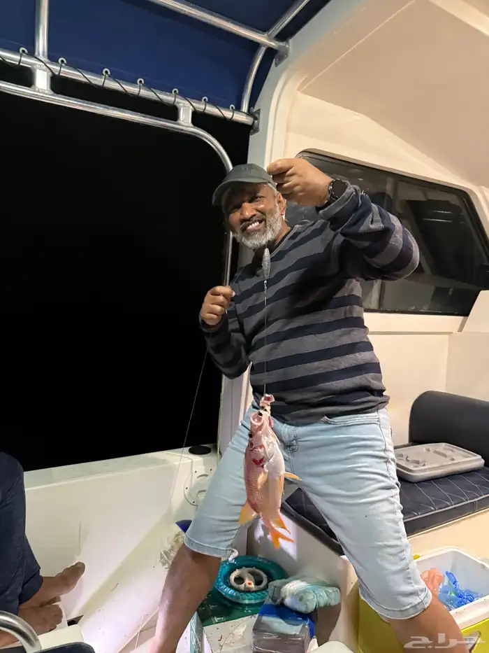 قارب رحلات بحرية 5