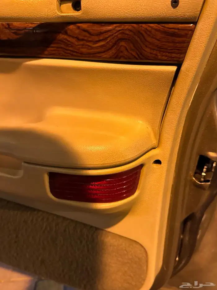 فورد جراند ماركيز 2001 نظيفة 100 80