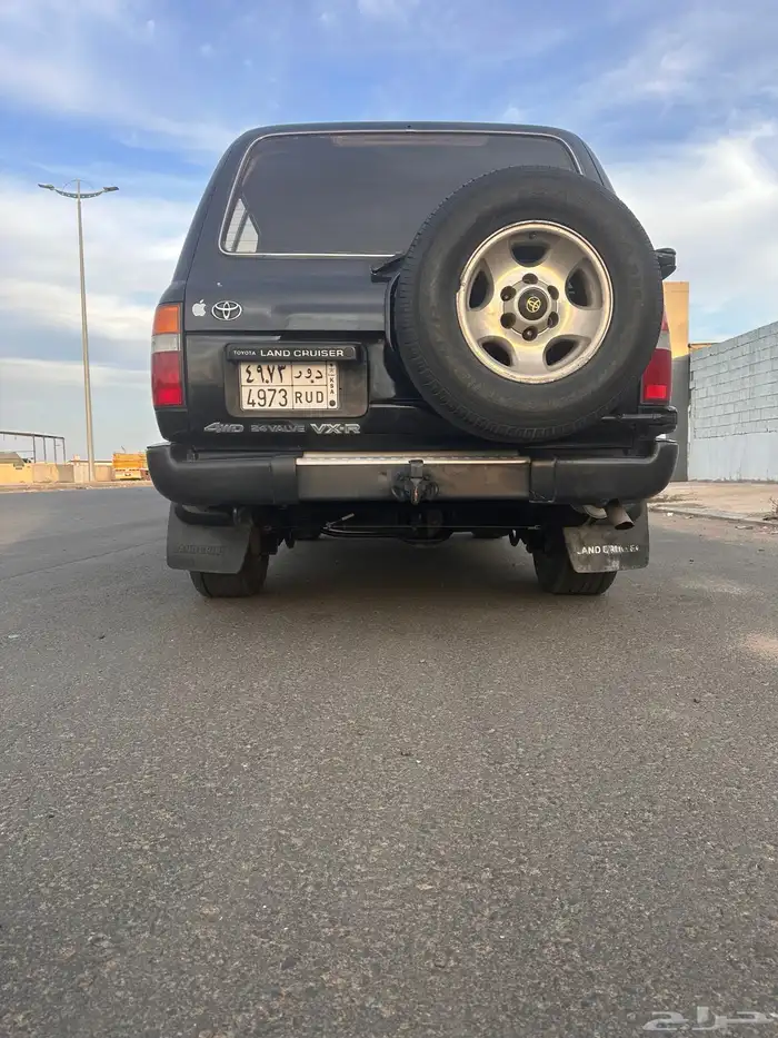 صالون لاندكروزر 94 12