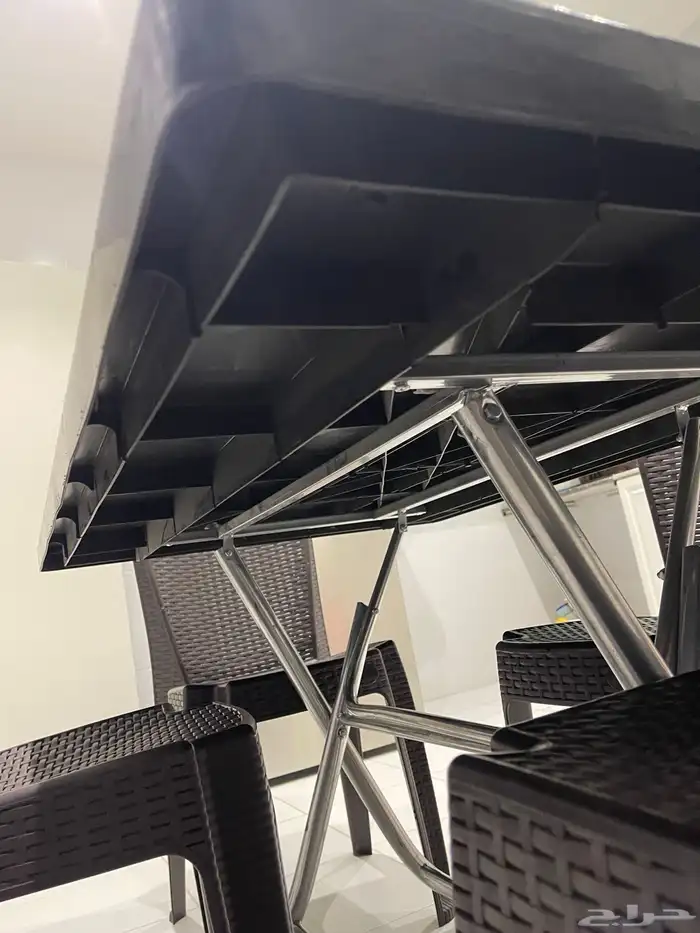 طاولة واربع كراسي 6