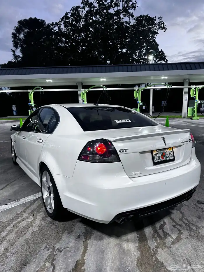 بونتياك g8 2009 19