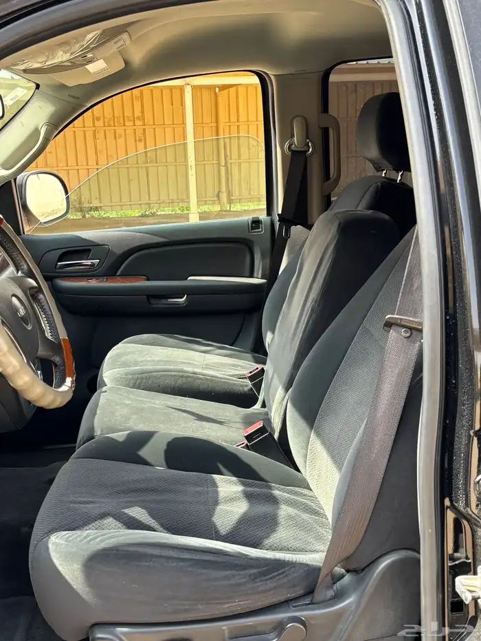 يوكن XL 2007 اسود وكالة مكينة كبيرة 6 لتر 0