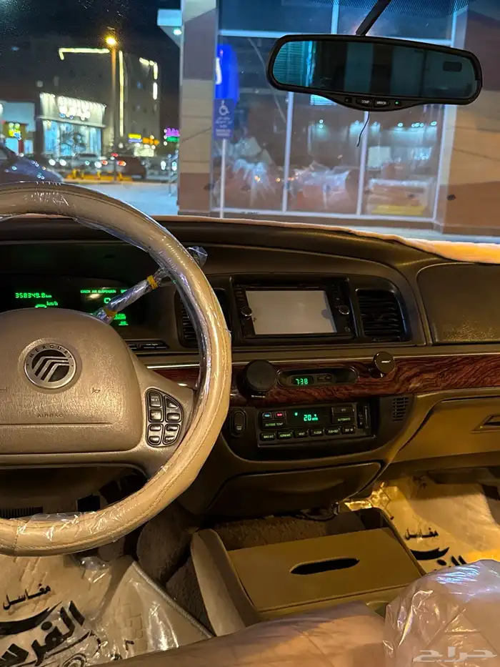 فورد جراند ماركيز 2001 نظيفة 100 49