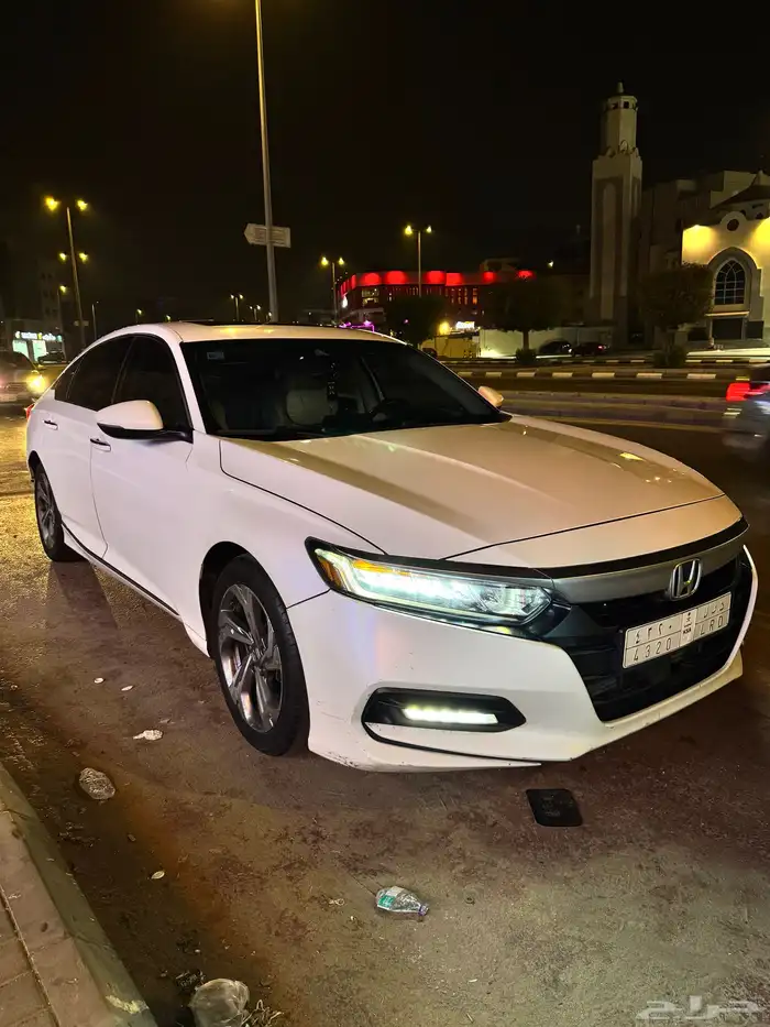 هوندا اكورد 2018 EX-L للبدل بلكزس 0