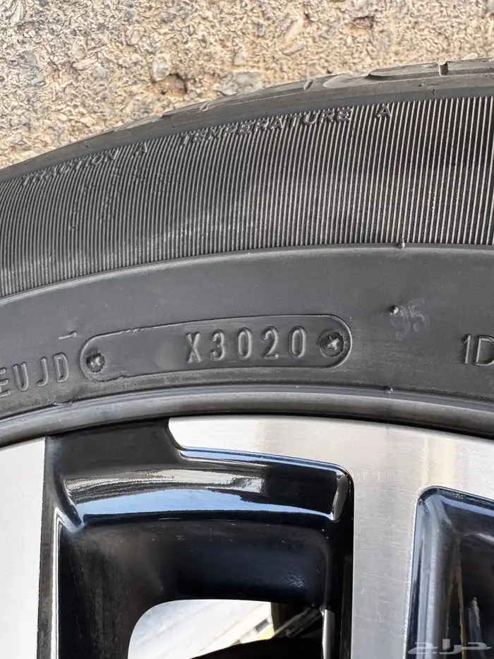 لاندكروزر تورنق 2021 فل كامل سعودي 28 الف فقط) بحالة المصنع 44