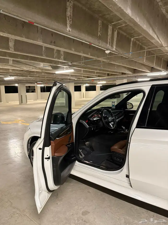 BMW X5 2014 Kit M V8 ( قمة في النظافة ) 48