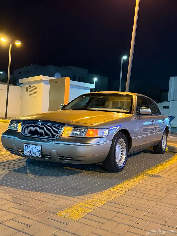 فورد جراند ماركيز 2001 نظيفة 100 2