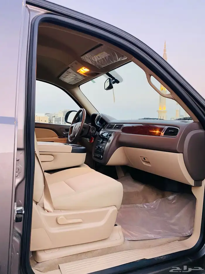 جمس يوكن 2014 مخزن بحاله الجديد ماشاء الله 39