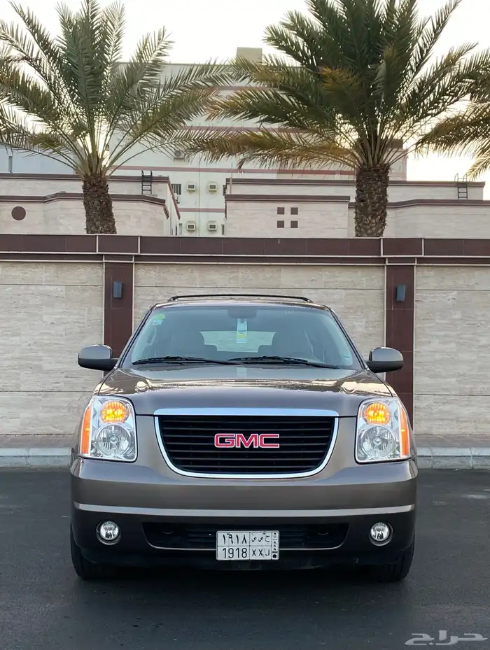 جمس يوكن 2014 مخزن بحاله الجديد ماشاء الله 6