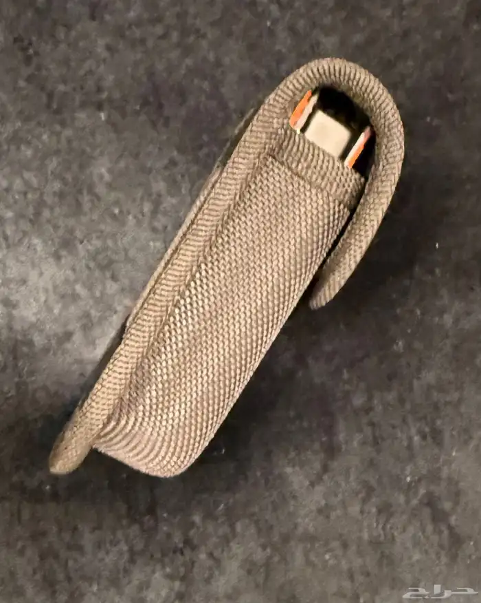 مجموعة اكسسوارات وكاتالوج حصري من لاندروفر Defender 44