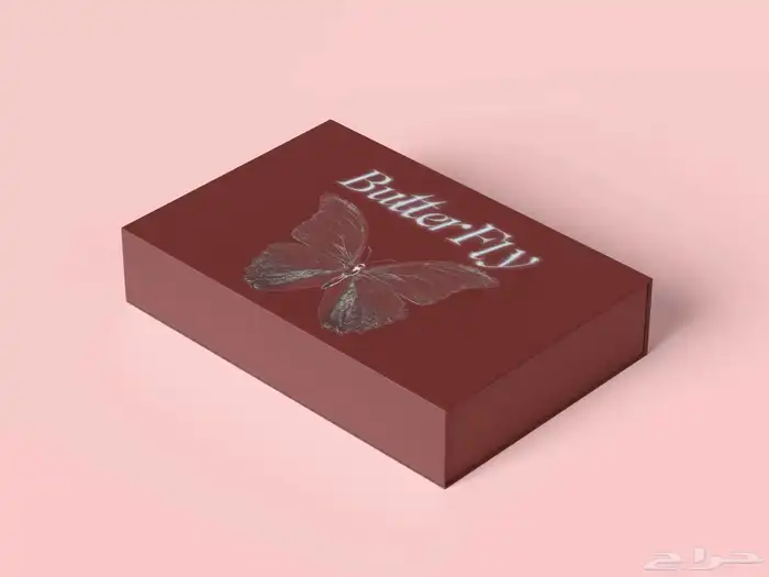 مصممة هويات تجارية خبيرة 13