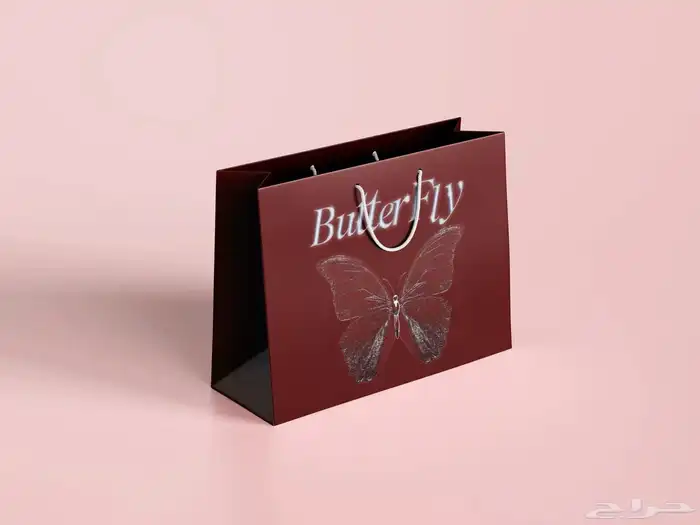 مصممة هويات تجارية خبيرة 8