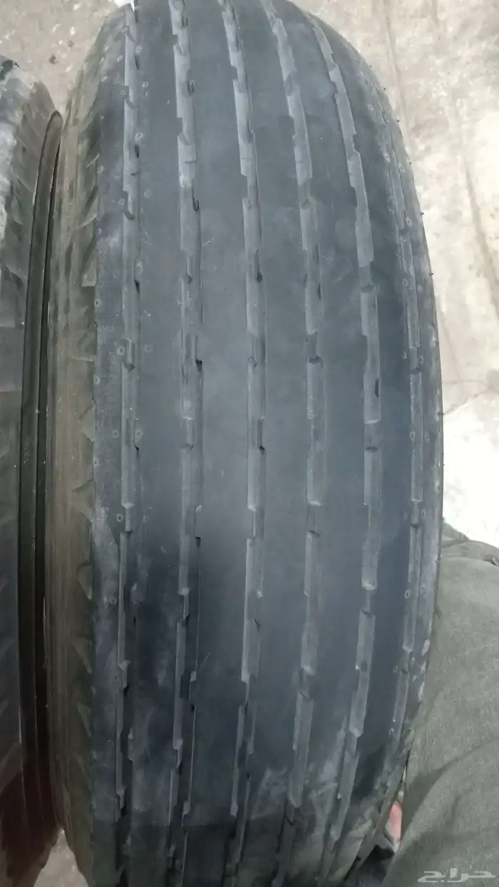 كفرات بالون 900 16ماكسس نظيفه بزرعه مع جنوط هلل 8