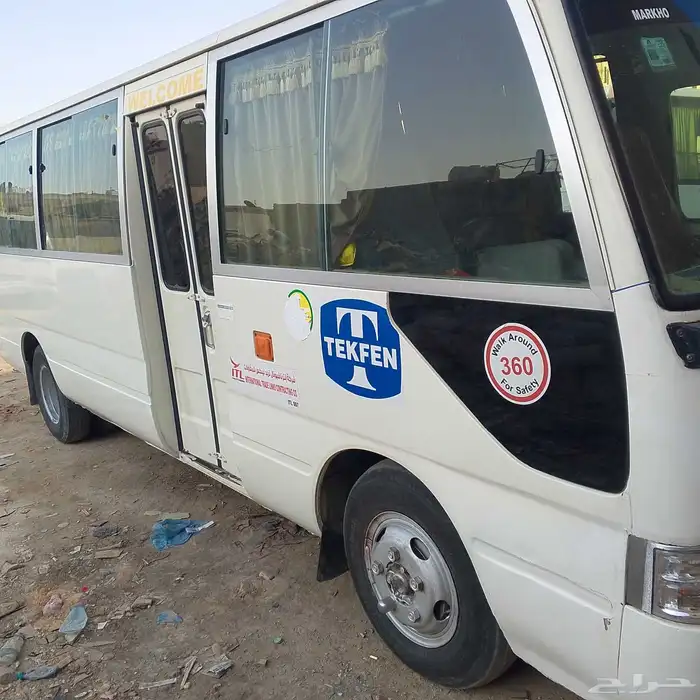 Toyota 2013 for rent لل ايجار مدرس  مستشف  مطعم شري   ايي م 1