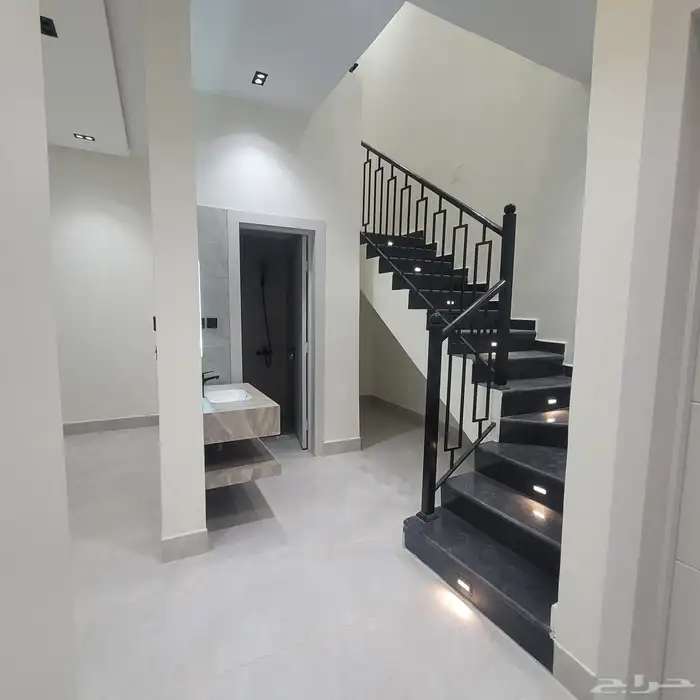 شقه للإيجار الرياض حي البريه تاون هاوس درج داخلي مدخل خاص 7