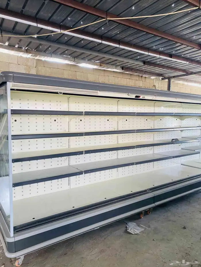 يوجد لدينا ثلاجات عرض خضار 0