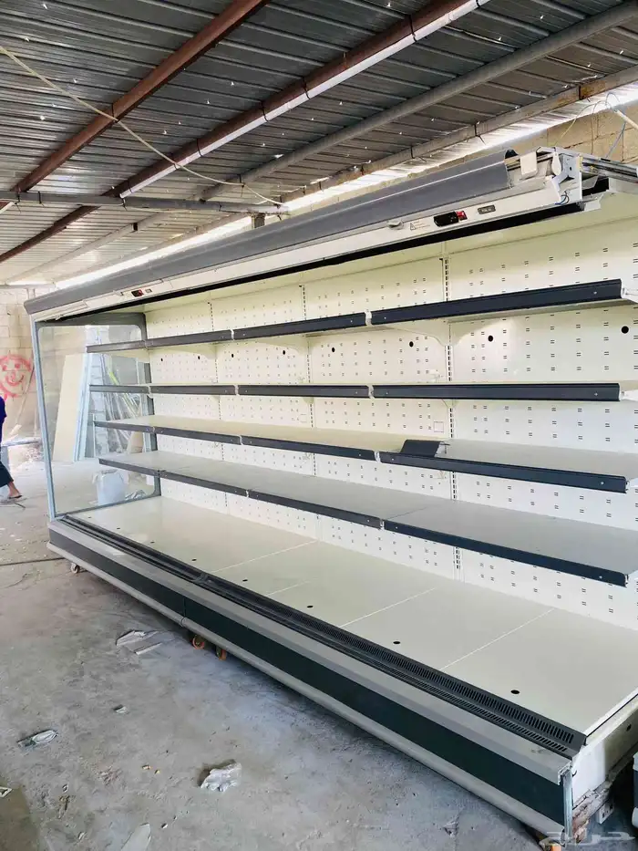 يوجد لدينا ثلاجات عرض خضار 1