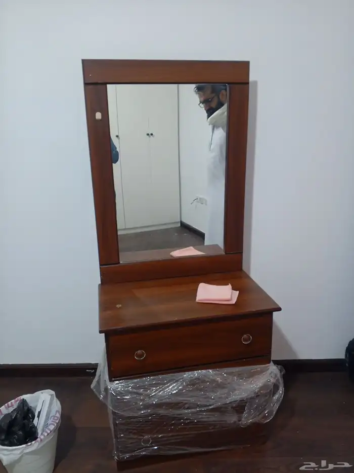 لدينا جميع أنواع مجموعات الغرف. 3