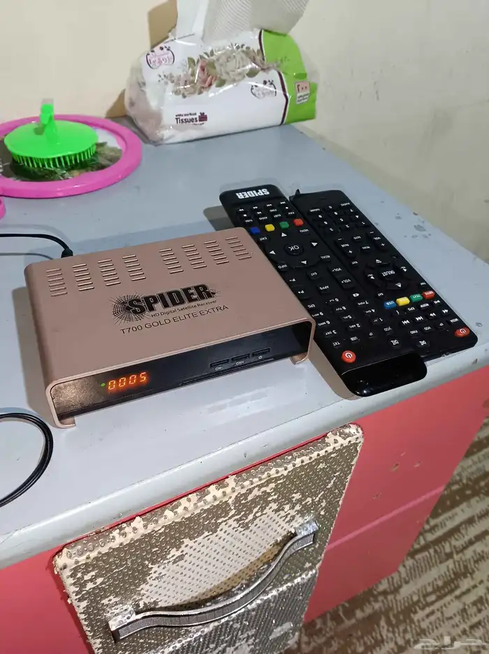 شاشه بانسيونك 37 بوصه بحاله جيده ولا يوجد بها مع رسيفر ا 4