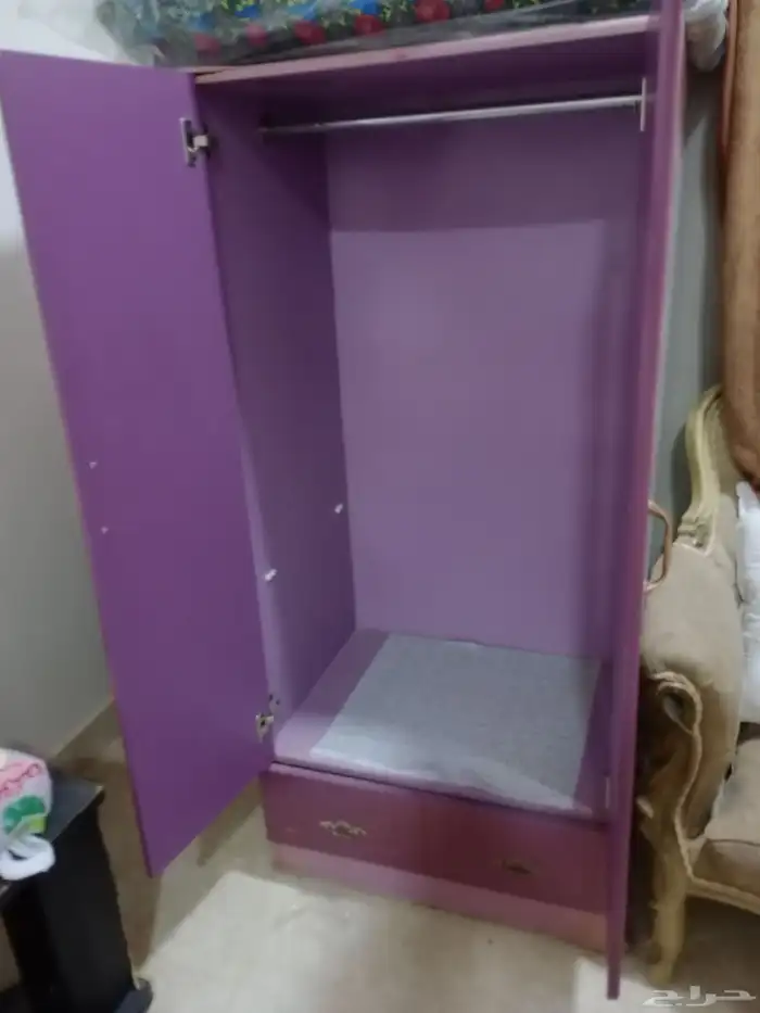 دولاب بتعليقة داخليه مستعمل مقاس 150 سم فى 70 سم ب 50 ريال 2