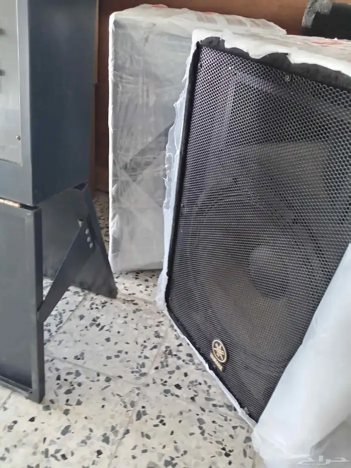 مكسر صوت وسماعات 2