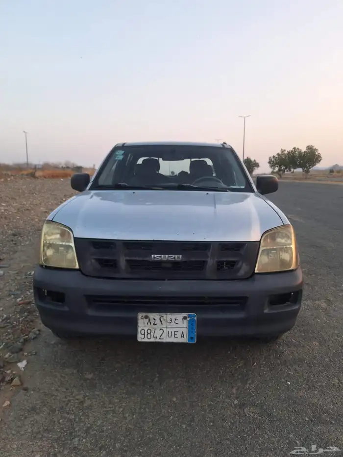 ايسوزو موديل 2005 ماكينه وجير علي الشرط مكيف شغال 7