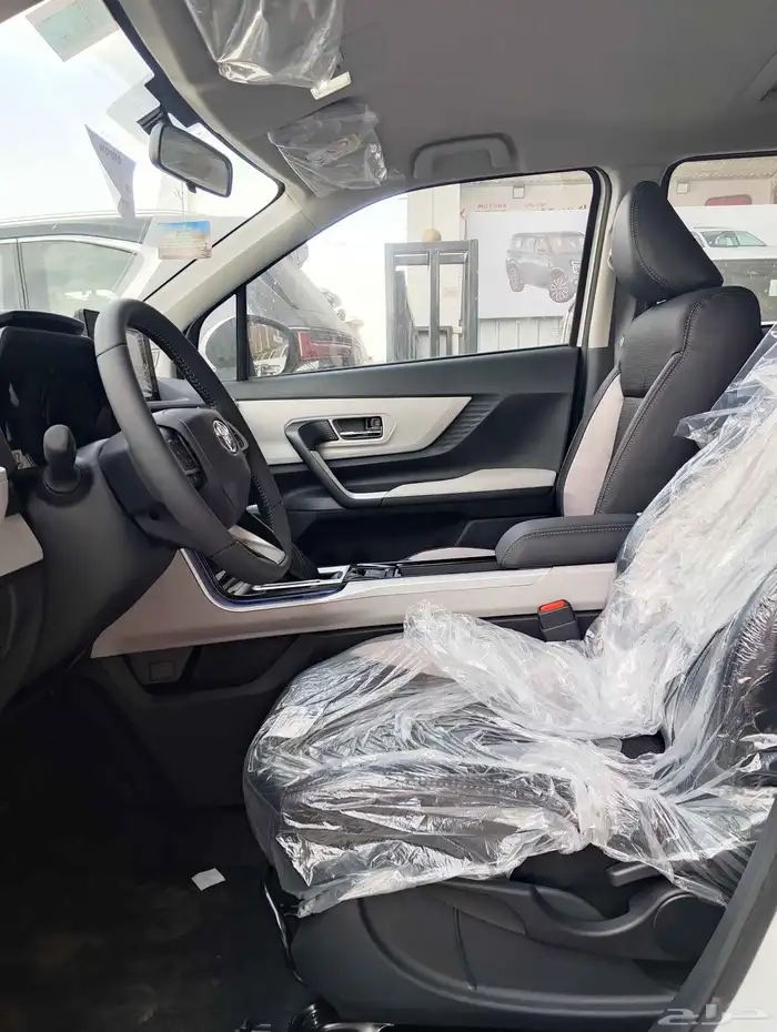 عرض خاص للبيع تويوتا فيلوز 2025 فل كامل 7 راكب سعودي 6