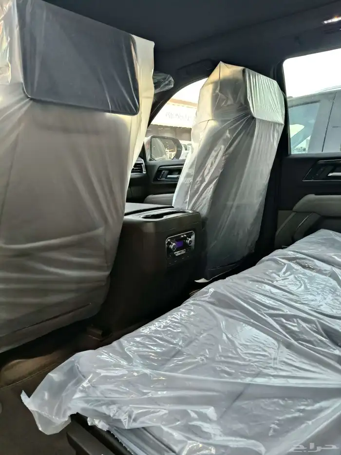 جيمس يوكن الفيشن 2025 6