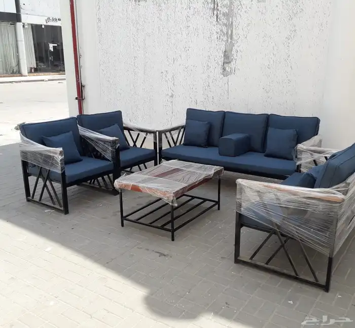 طقم كراسي خارجية حديد وخشب 3