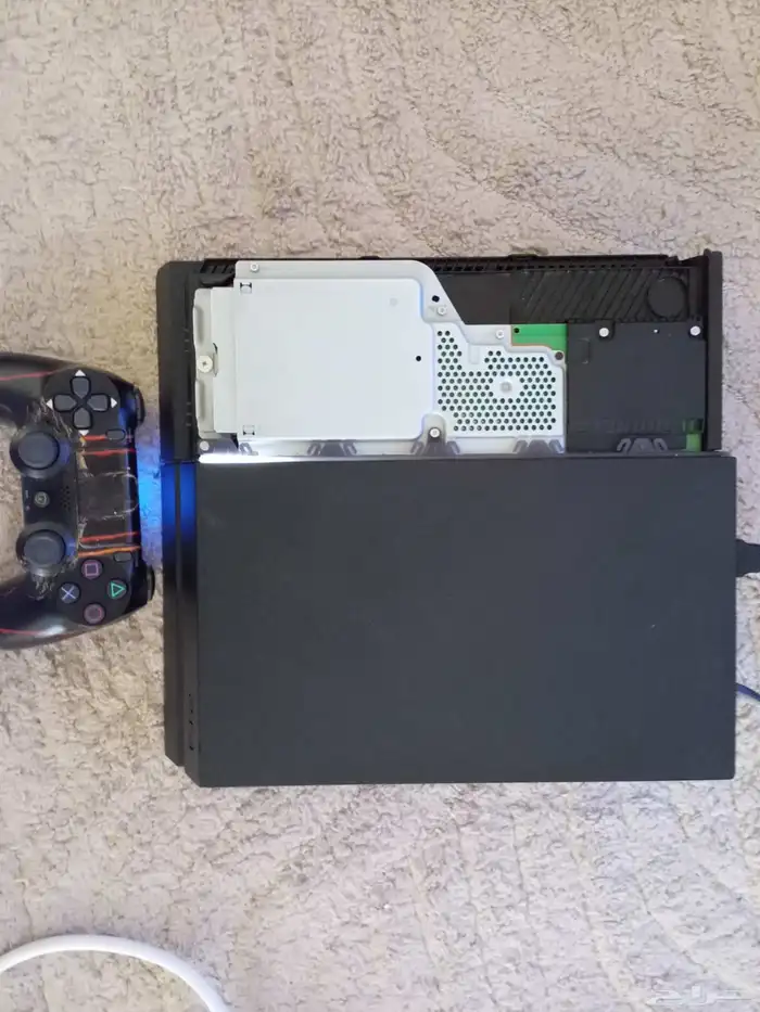 سلام عليكم سوني 4 شغال لبيع 0