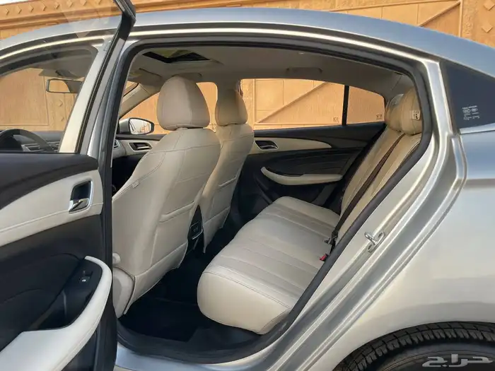 ام جي 5 - 2022 فل كامل نظيف جدا 16