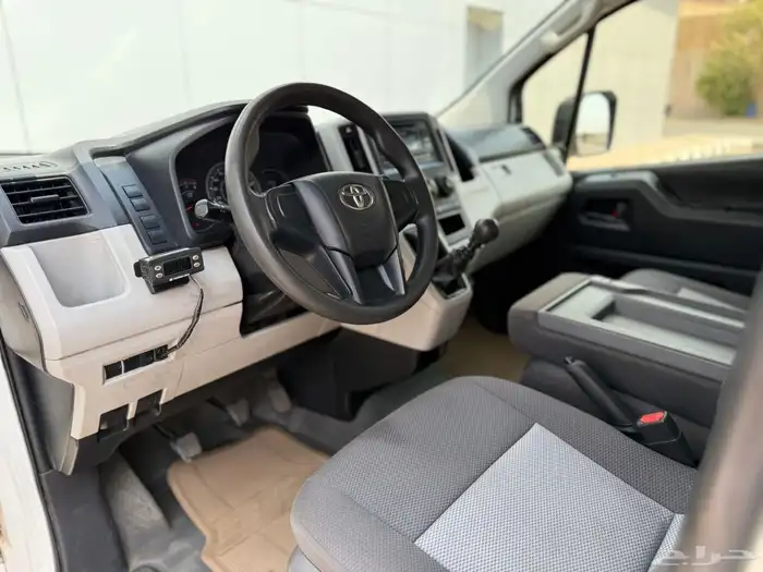 تويوتا باص ثلاجه 2021 السعر شامل الضريبه ب 85 الف 4