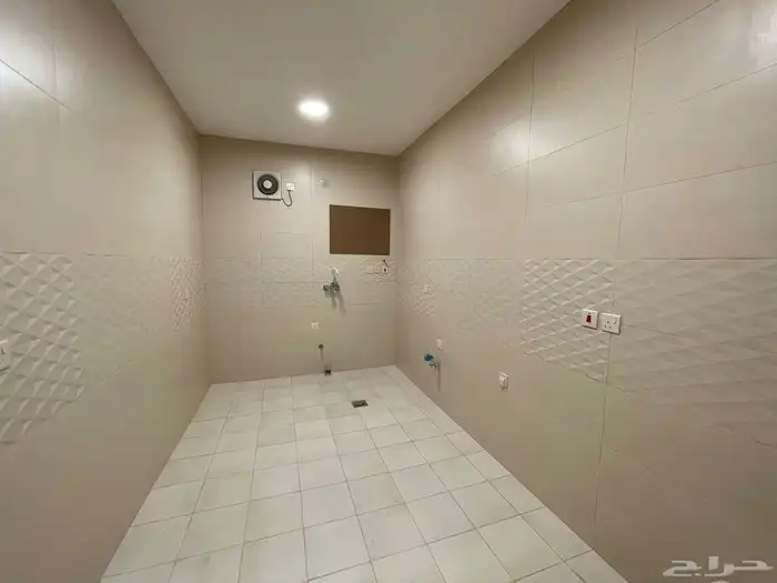 شقتين للايجار عوائل وشقه منها للعزاب 5